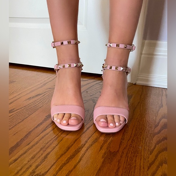 VALENTINO PINK ROCKSTUD HEELS - Picture 5 of 5